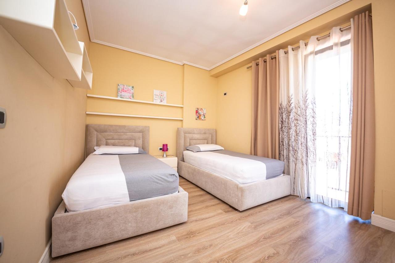 Luxury Apartment Tirana Extérieur photo